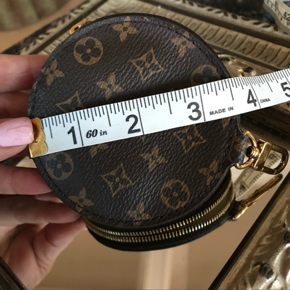 Louis Vuitton Round Pouch from Multi Pochette Like New - Picture 16 of 17
